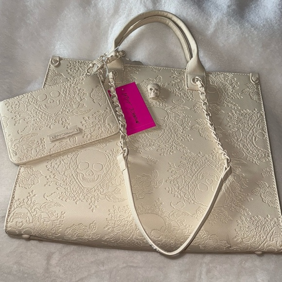 Betsey Johnson Handbags - Betsey Johnson "skulltastic" 2 PC large skull tote and wristlet XOKIARA2 white